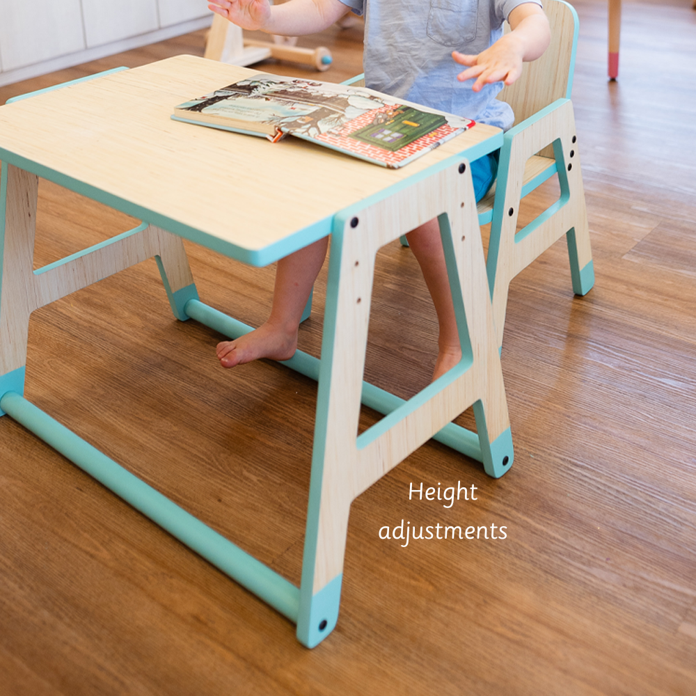 This adjustable toddler workstation grows with your child, featuring 3 height settings to support ages 2 to 10 for years of creative play and learning