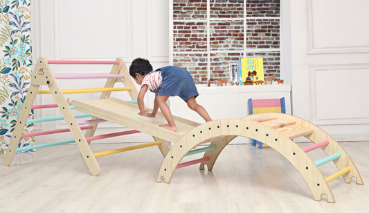 Create a simple climbing space with a Pikler triangle