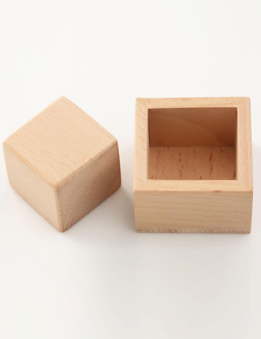 Box and a Cube - Ariro Toys