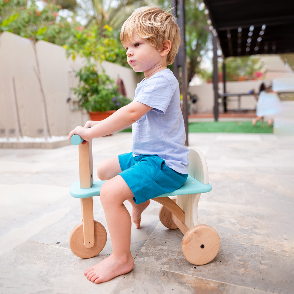 Sturdy, eco-friendly wooden Tuk Tuk perfect for toddlers’ outdoor and indoor adventures.